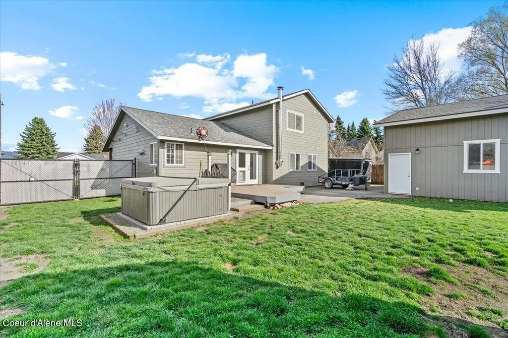 9269 N Crabapple Court Hayden ID 83835