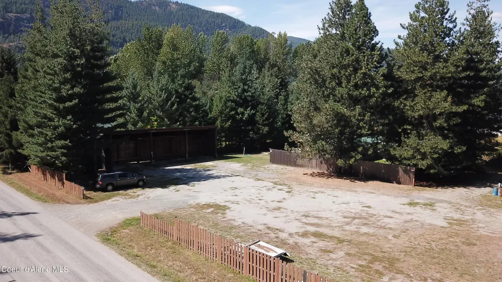 59 W Bronx Road Sandpoint ID 83864