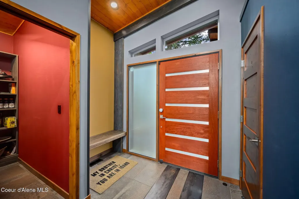 11679 N Avondale Loop Hayden ID 83835