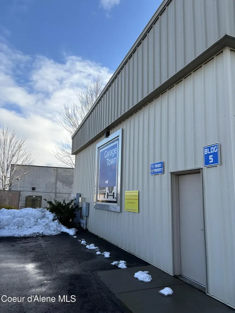 3100 W Dakota Avenue Hayden ID 83835