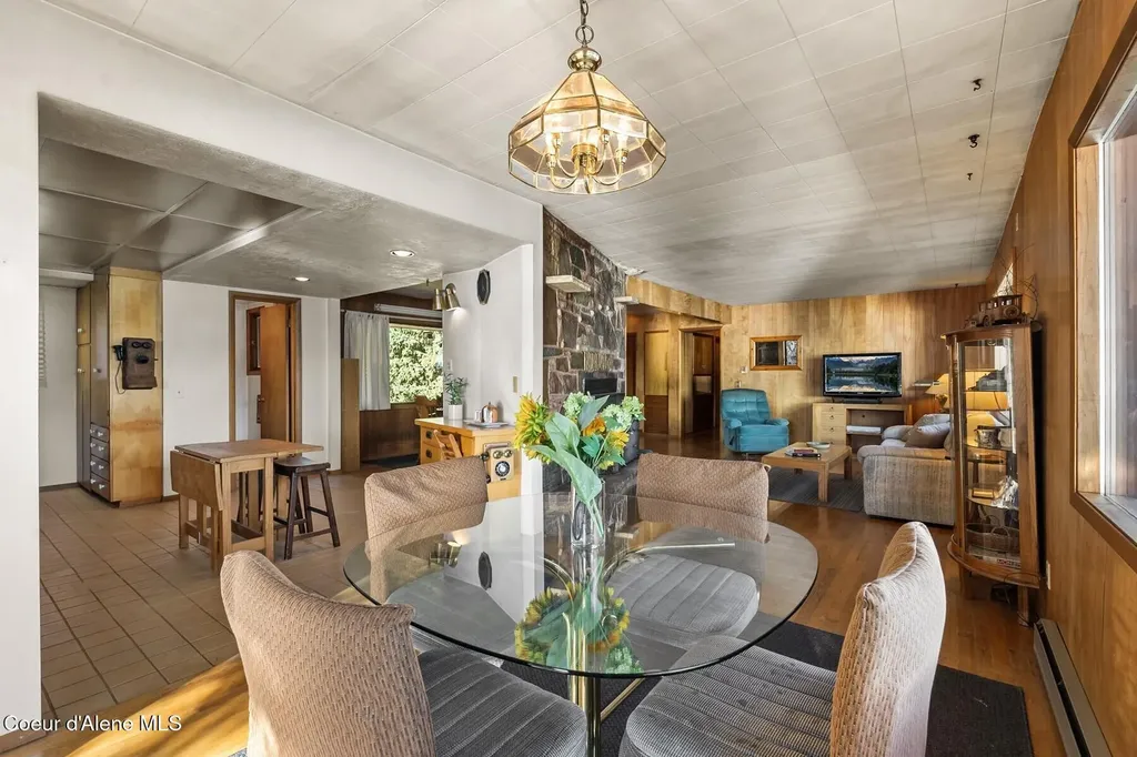 125 S Smith Creek Road Sandpoint ID 83864