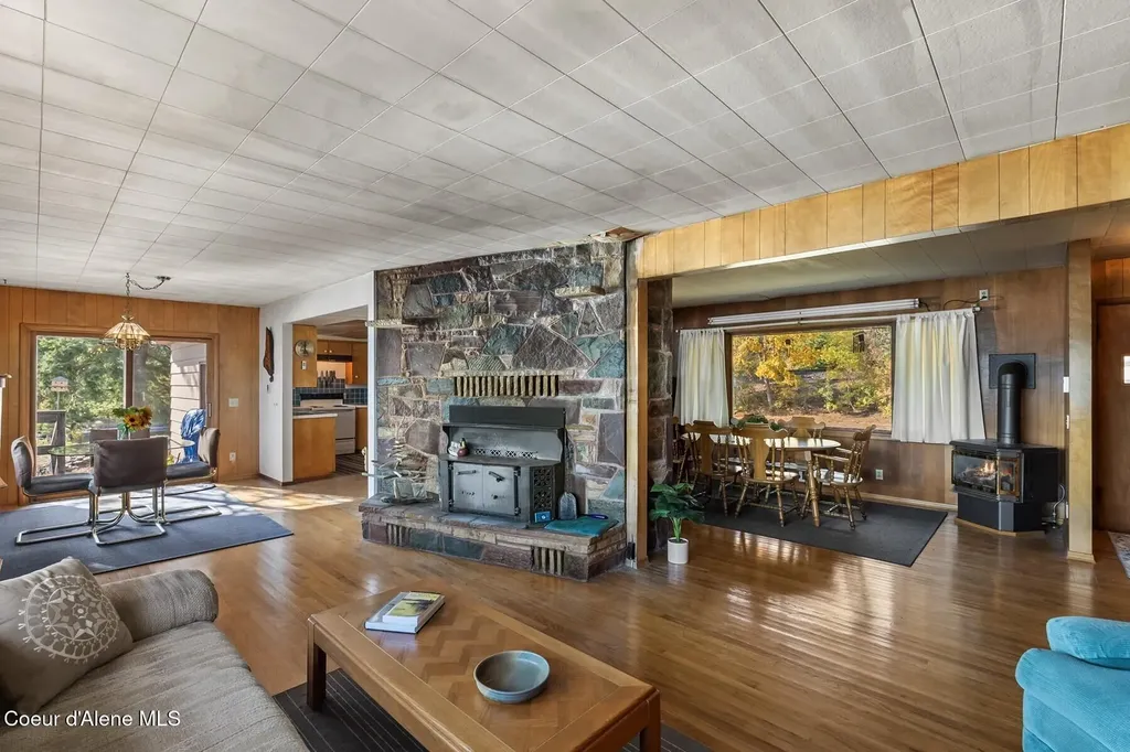 125 S Smith Creek Road Sandpoint ID 83864