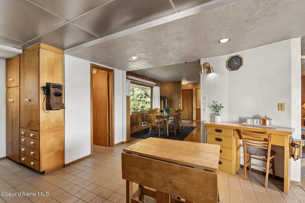 125 S Smith Creek Road Sandpoint ID 83864