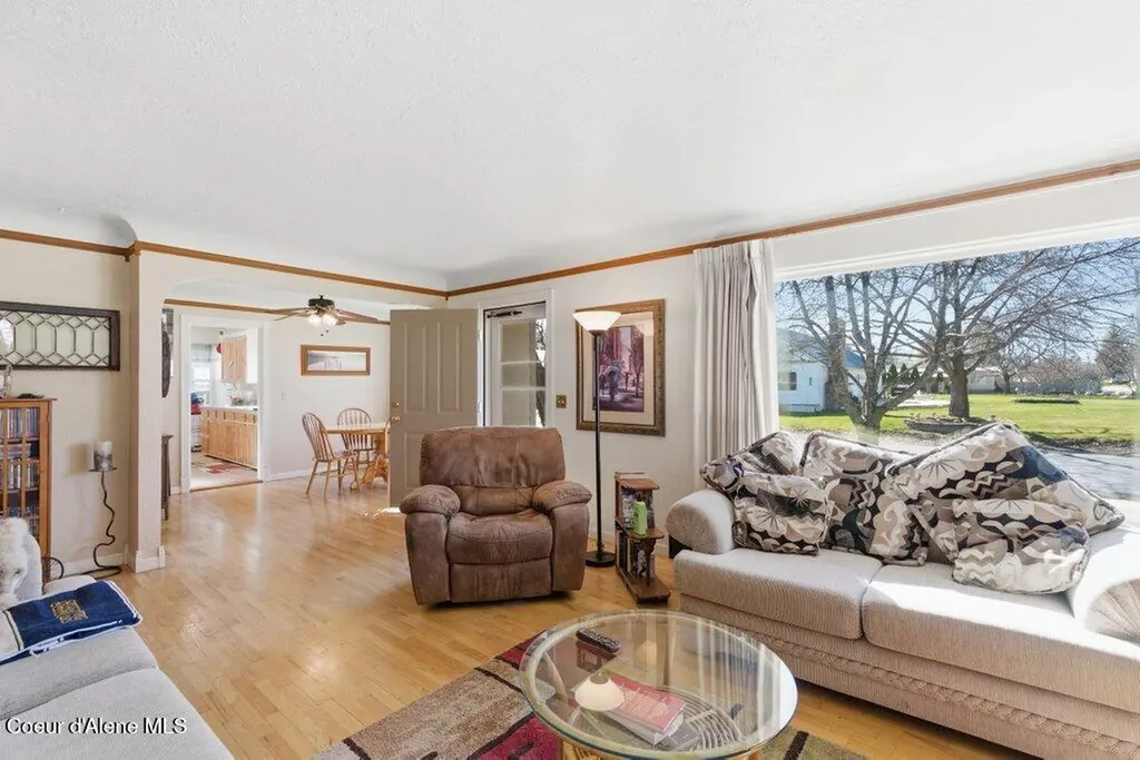 271 3rd Street Priest River ID 83856
