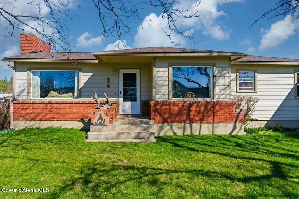 271 3rd Street Priest River ID 83856