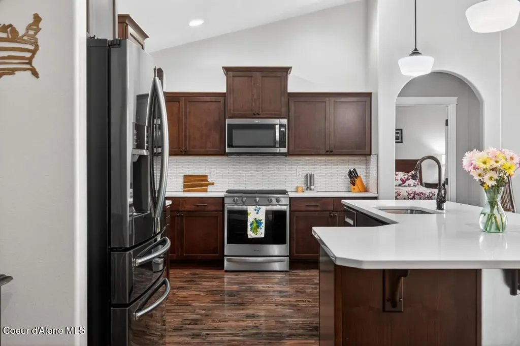 11305 N Emerald Drive Hayden ID 83835