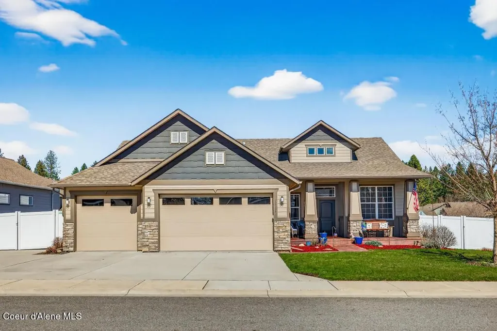 11305 N Emerald Drive Hayden ID 83835
