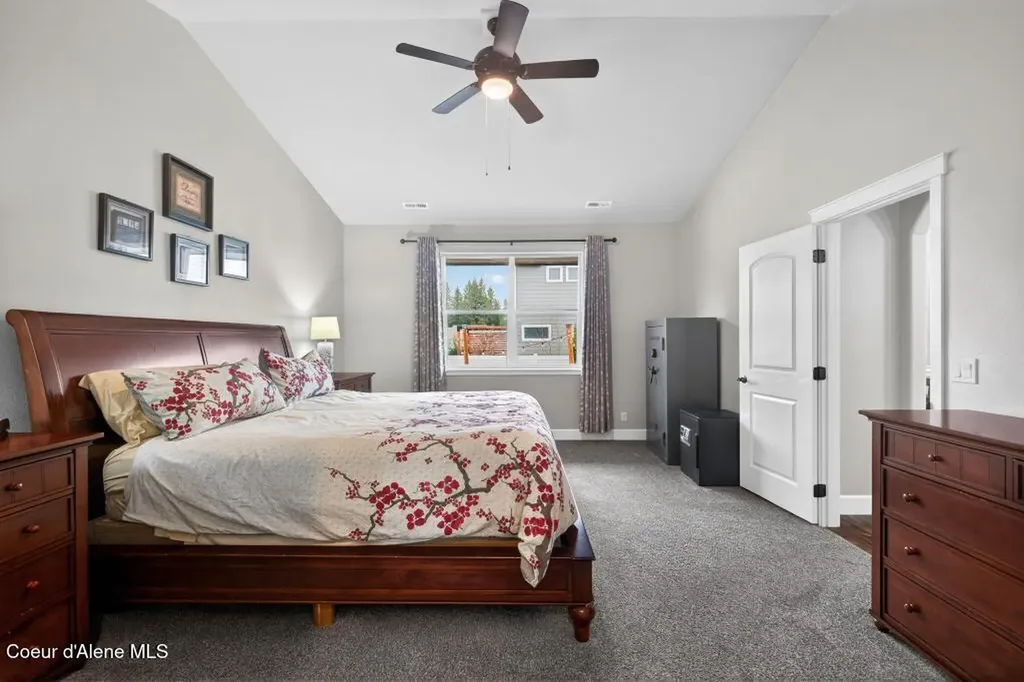 11305 N Emerald Drive Hayden ID 83835