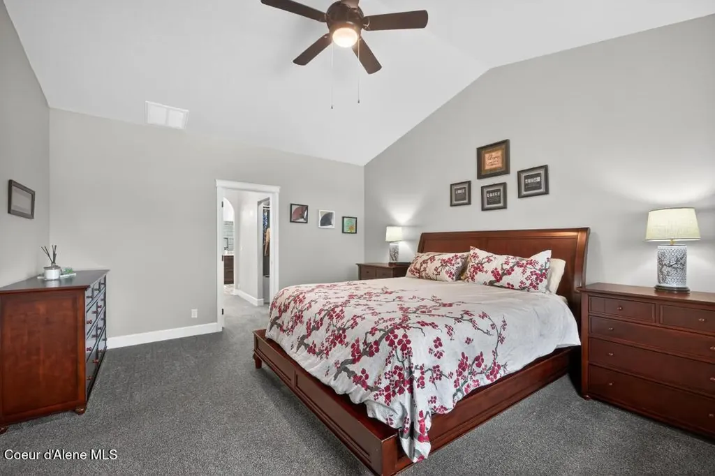 11305 N Emerald Drive Hayden ID 83835