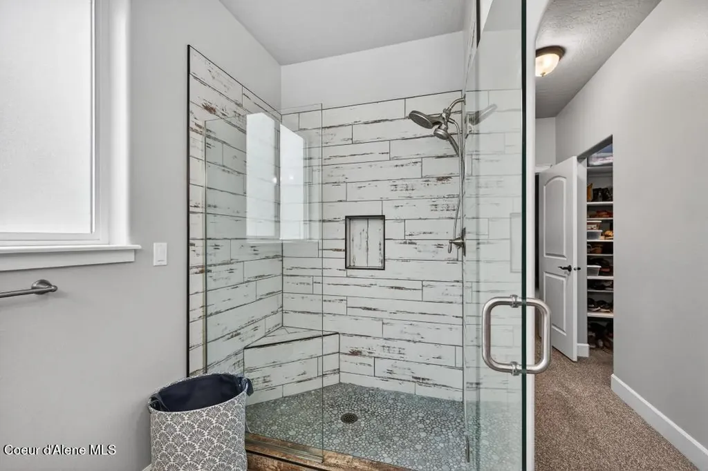 11305 N Emerald Drive Hayden ID 83835