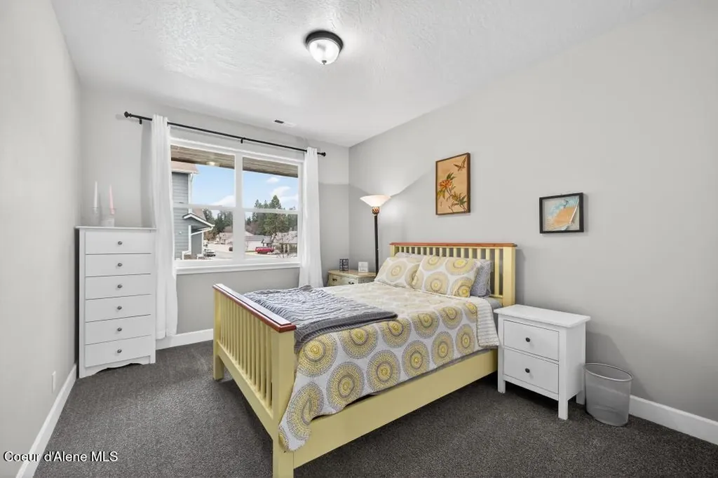 11305 N Emerald Drive Hayden ID 83835