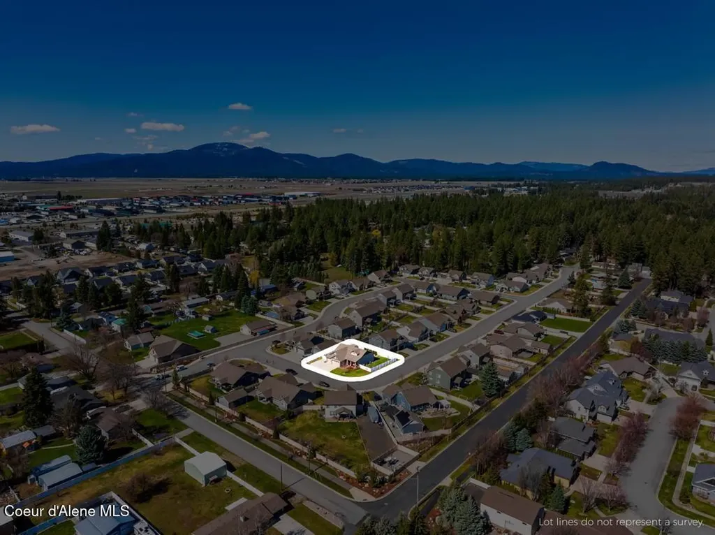 11305 N Emerald Drive Hayden ID 83835
