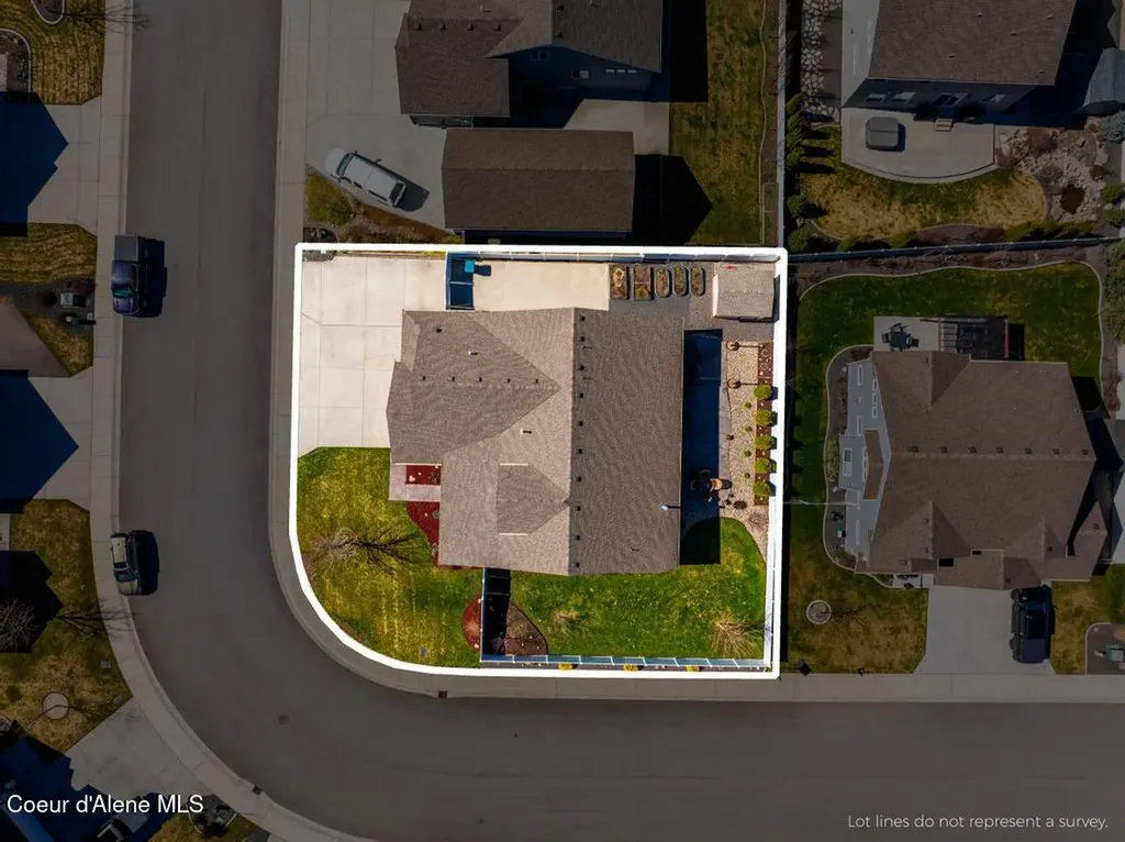 11305 N Emerald Drive Hayden ID 83835