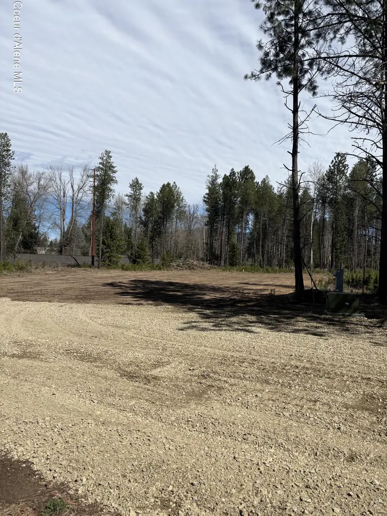 207 Davis Road Sagle ID 83860