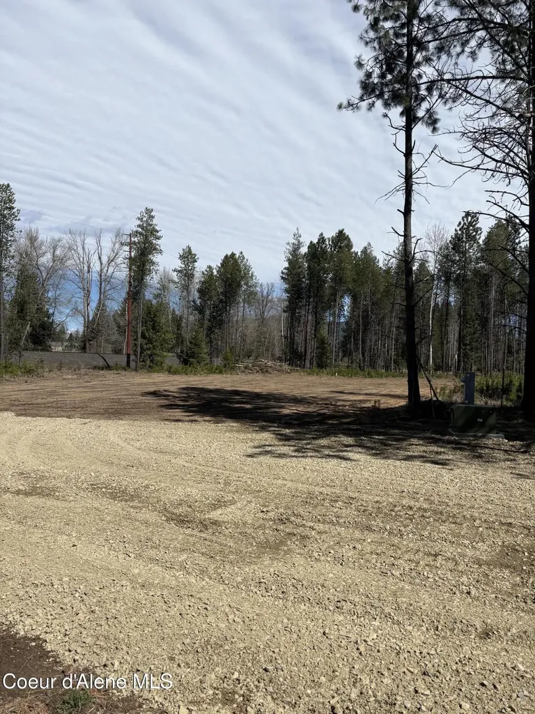 207 Davis Road Sagle ID 83860