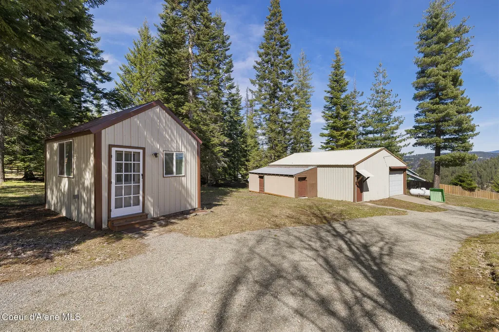 6002 S Arrow Road Harrison ID 83833