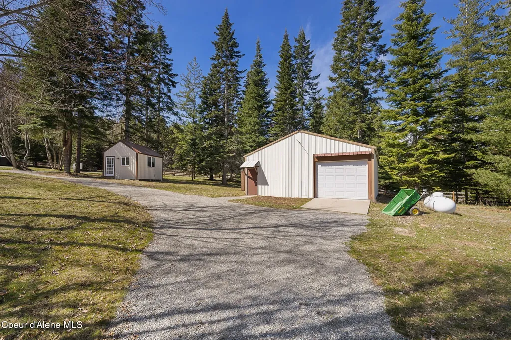 6002 S Arrow Road Harrison ID 83833