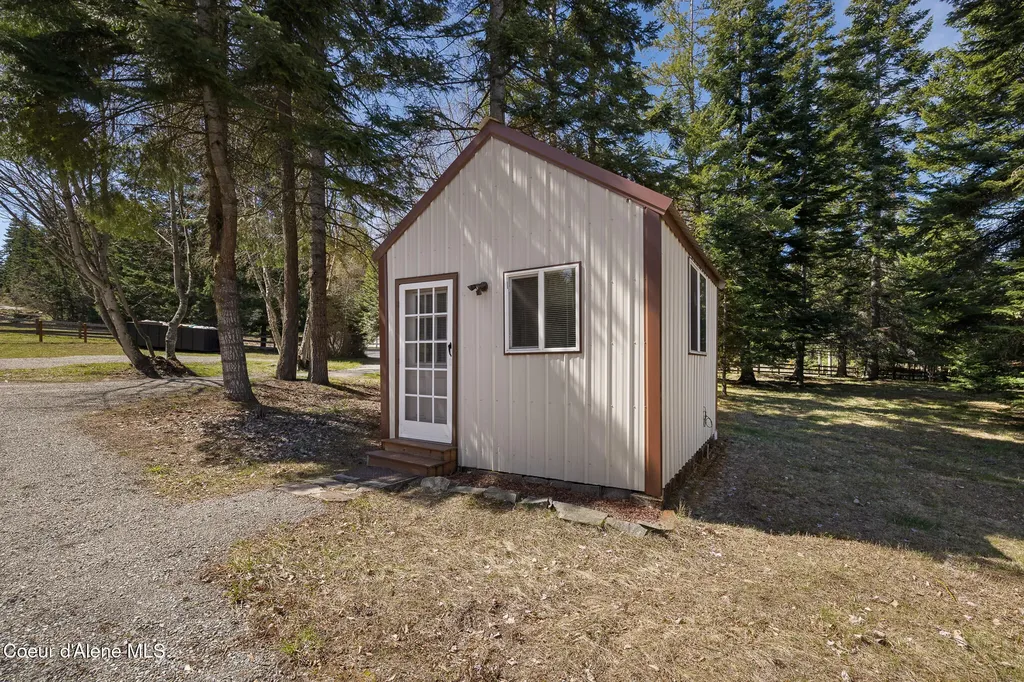 6002 S Arrow Road Harrison ID 83833
