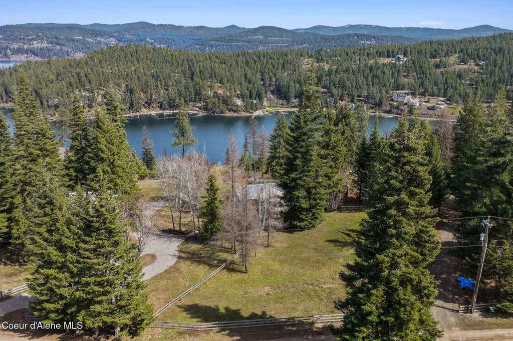 6002 S Arrow Road Harrison ID 83833
