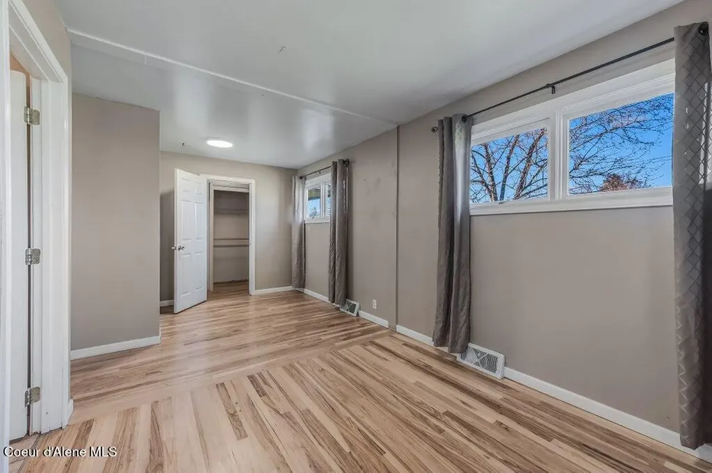220 E Orchard Avenue Hayden ID 83835