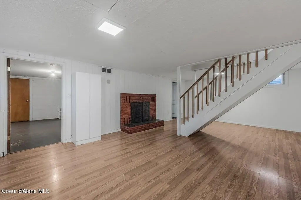 220 E Orchard Avenue Hayden ID 83835