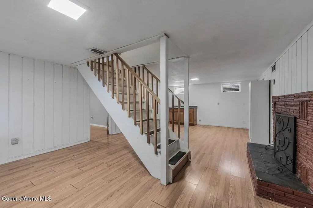 220 E Orchard Avenue Hayden ID 83835