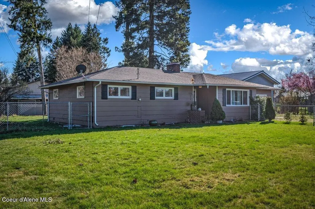 220 E Orchard Avenue Hayden ID 83835