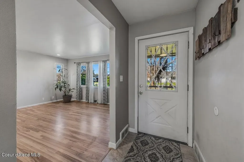 220 E Orchard Avenue Hayden ID 83835