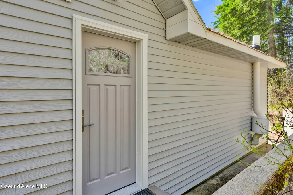 204 N Quail Run Sandpoint ID 83864