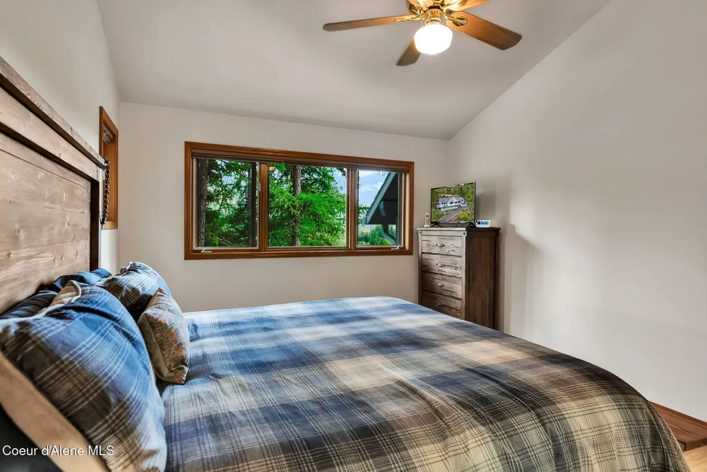 204 N Quail Run Sandpoint ID 83864