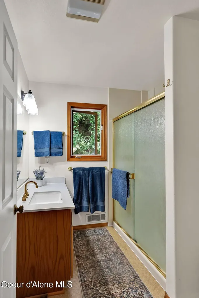 204 N Quail Run Sandpoint ID 83864
