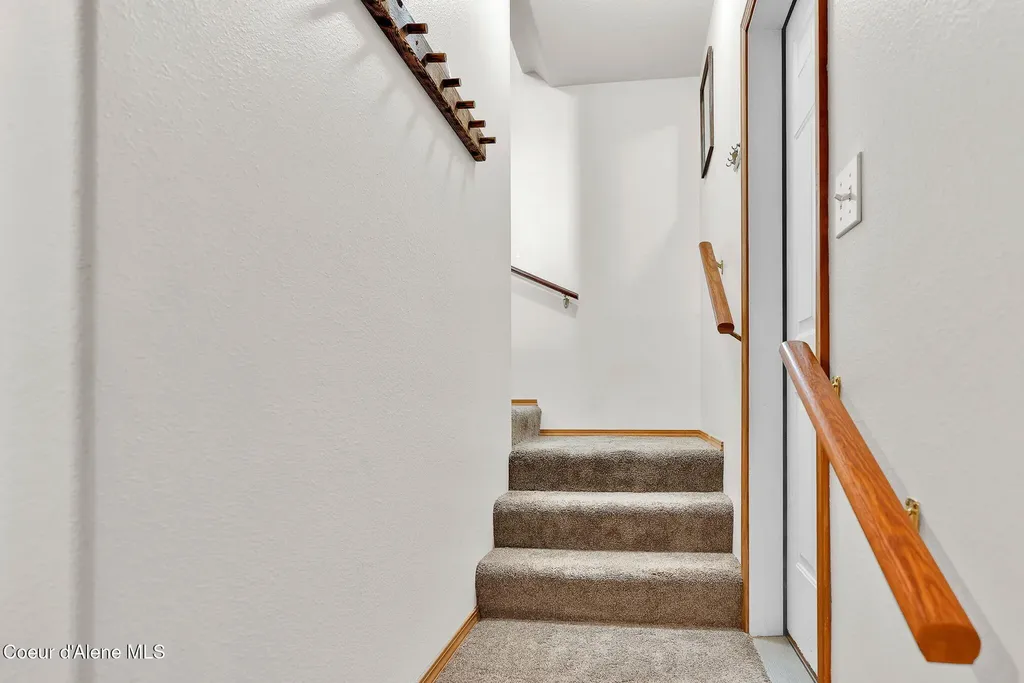 204 N Quail Run Sandpoint ID 83864