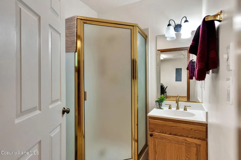 204 N Quail Run Sandpoint ID 83864