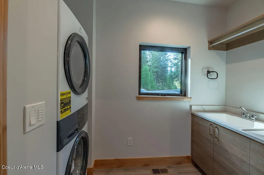 74 Wedge Court Priest Lake ID 83856