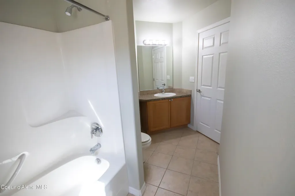 322 N Promenade Loop Post Falls ID 83854