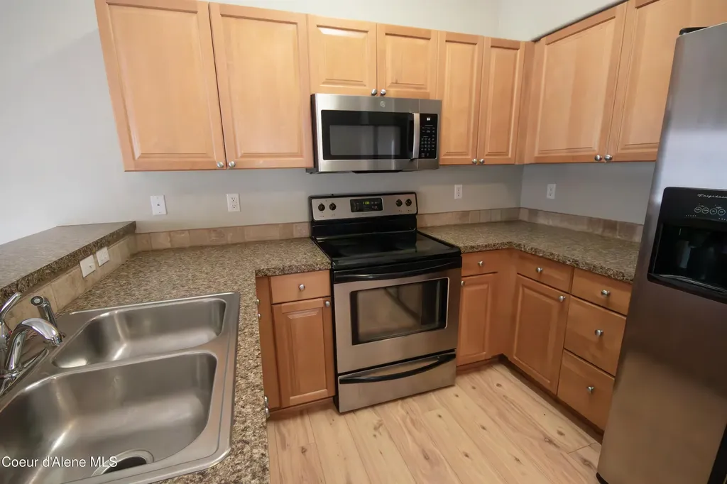322 N Promenade Loop Post Falls ID 83854