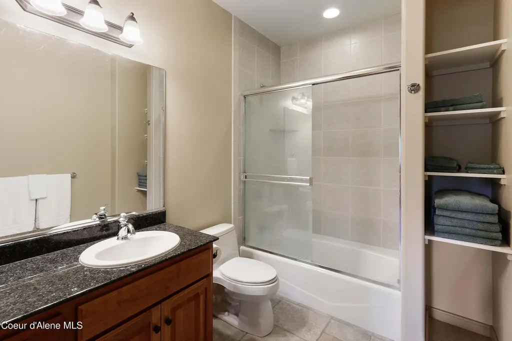 877 Heath Lake Road Sagle ID 83860
