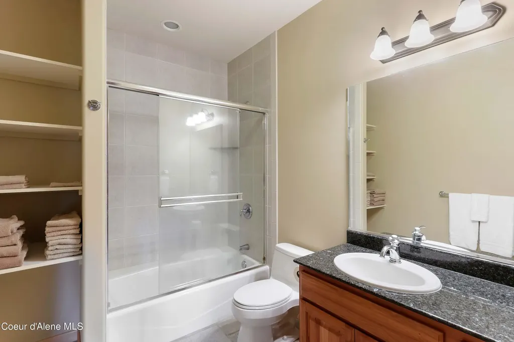 877 Heath Lake Road Sagle ID 83860