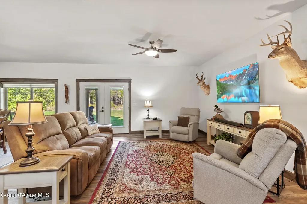545 Peacock Lane Spirit Lake ID 83869