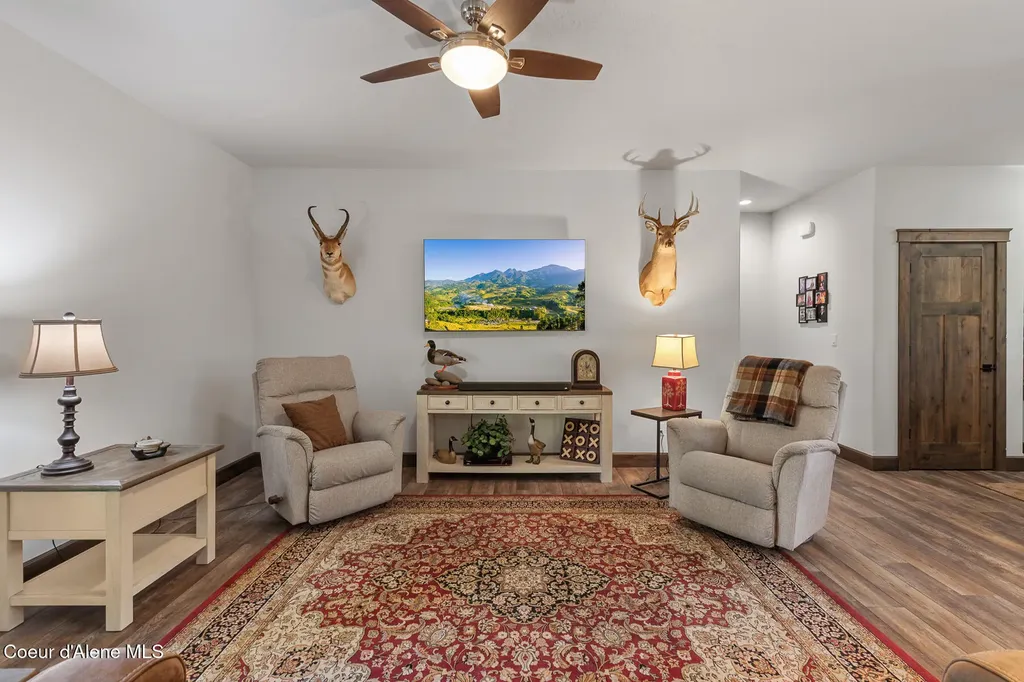 545 Peacock Lane Spirit Lake ID 83869