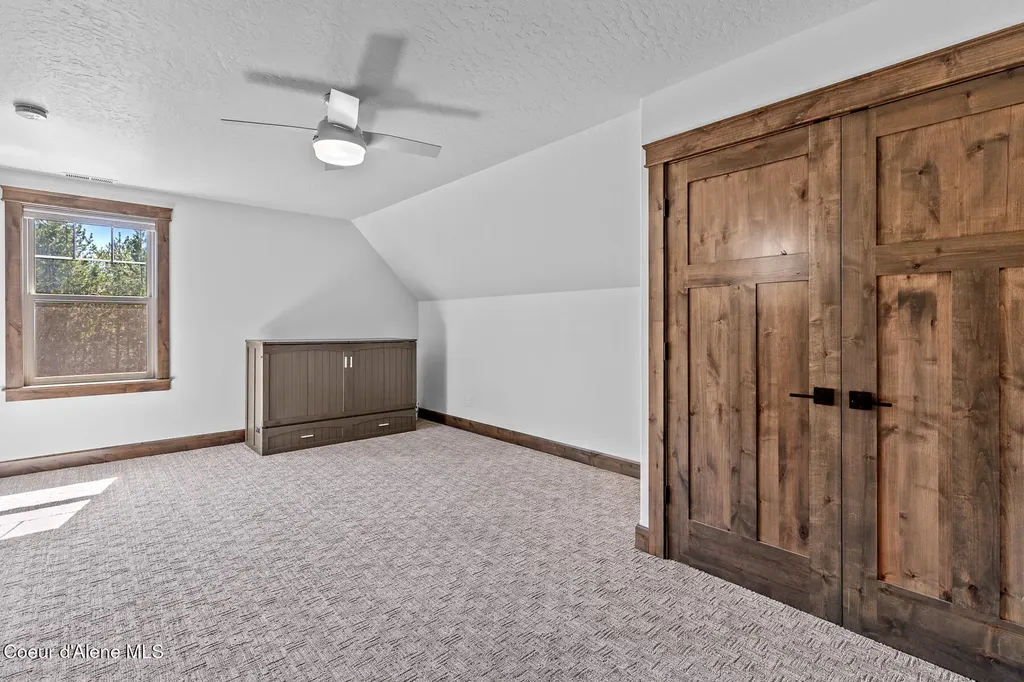 545 Peacock Lane Spirit Lake ID 83869