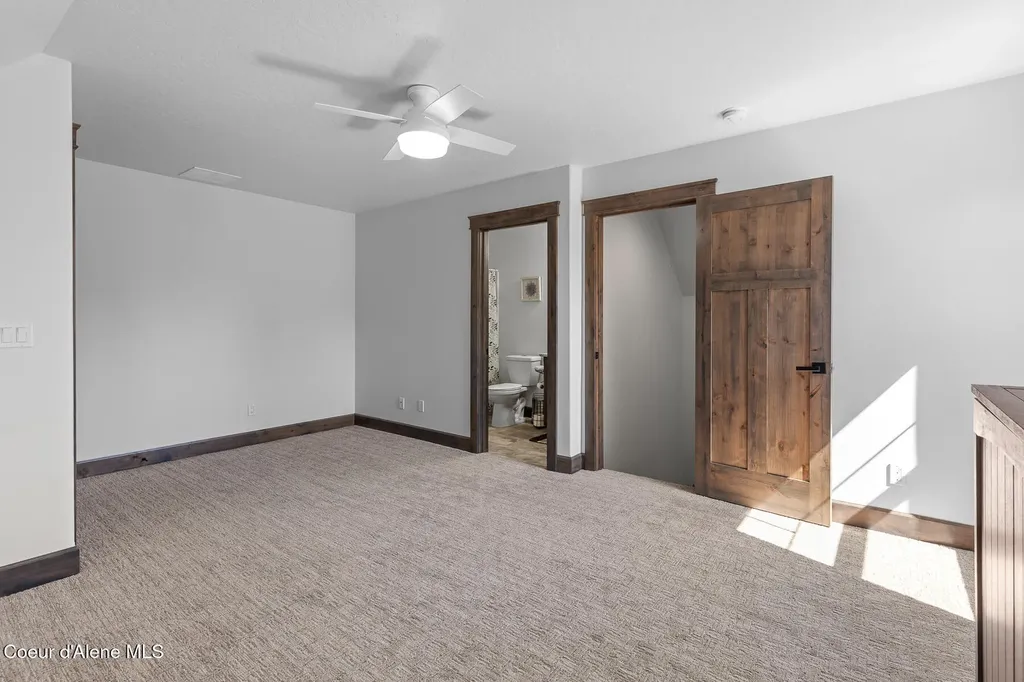 545 Peacock Lane Spirit Lake ID 83869