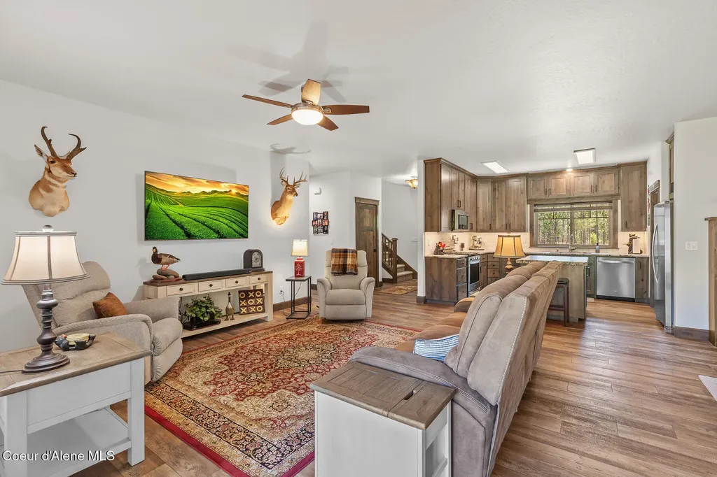 545 Peacock Lane Spirit Lake ID 83869