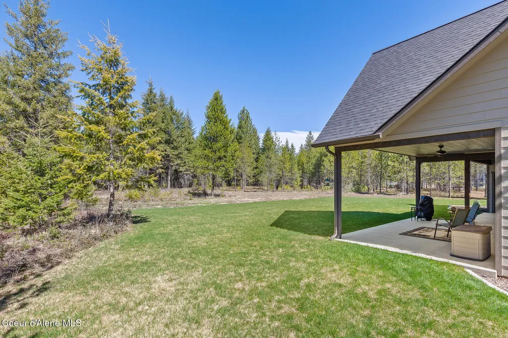 545 Peacock Lane Spirit Lake ID 83869
