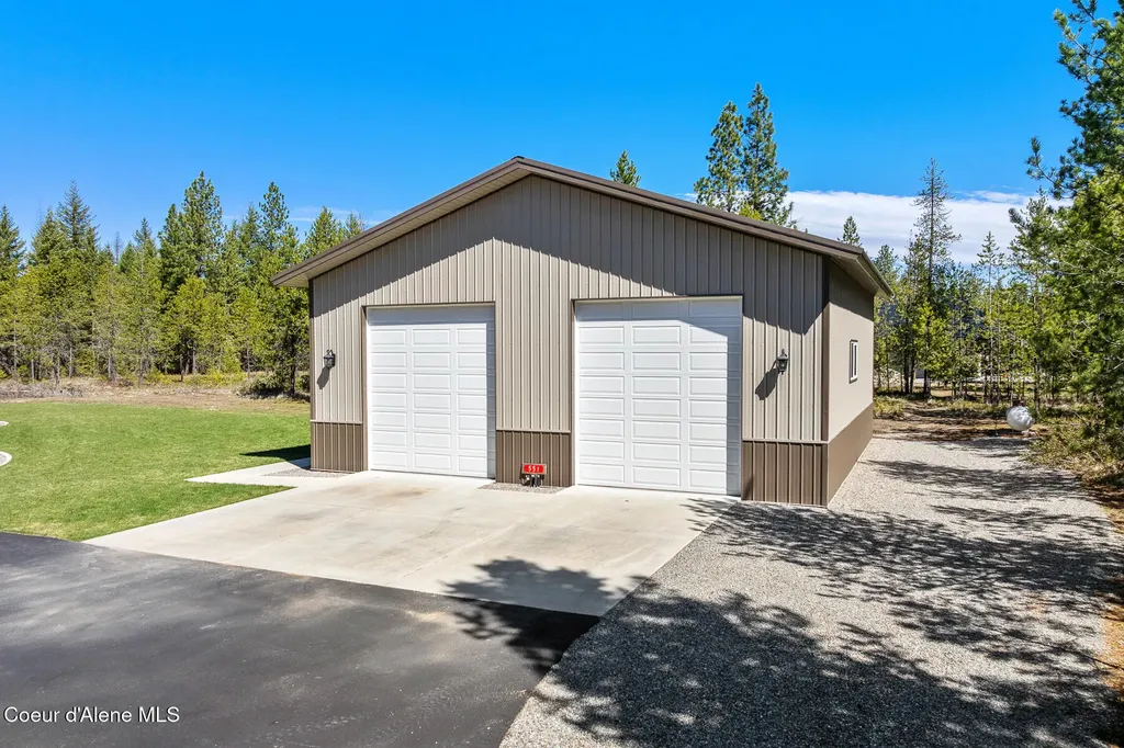 545 Peacock Lane Spirit Lake ID 83869