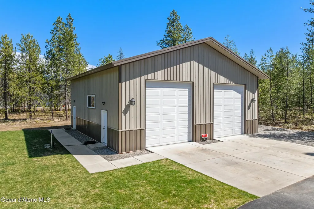 545 Peacock Lane Spirit Lake ID 83869
