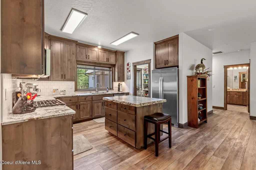 545 Peacock Lane Spirit Lake ID 83869
