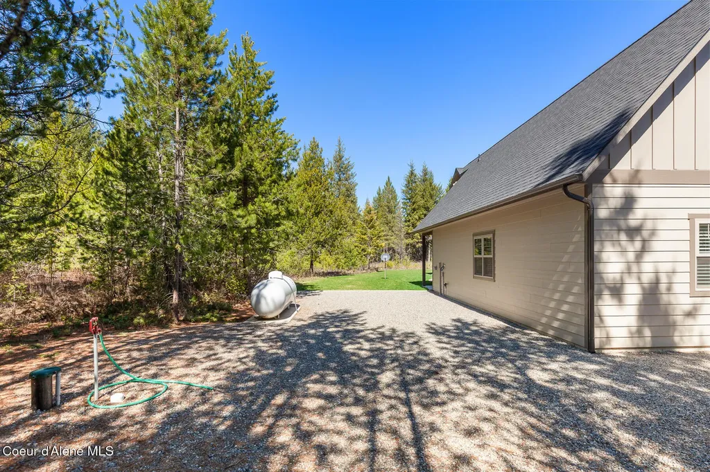 545 Peacock Lane Spirit Lake ID 83869