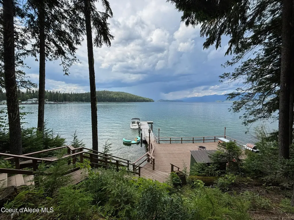 1449 W Prl Shore Priest Lake ID 83856