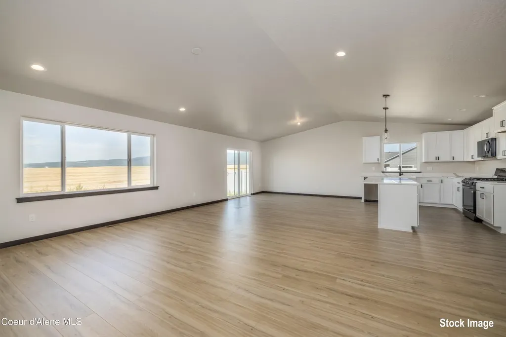 6731 W Plant Lane Rathdrum ID 83858